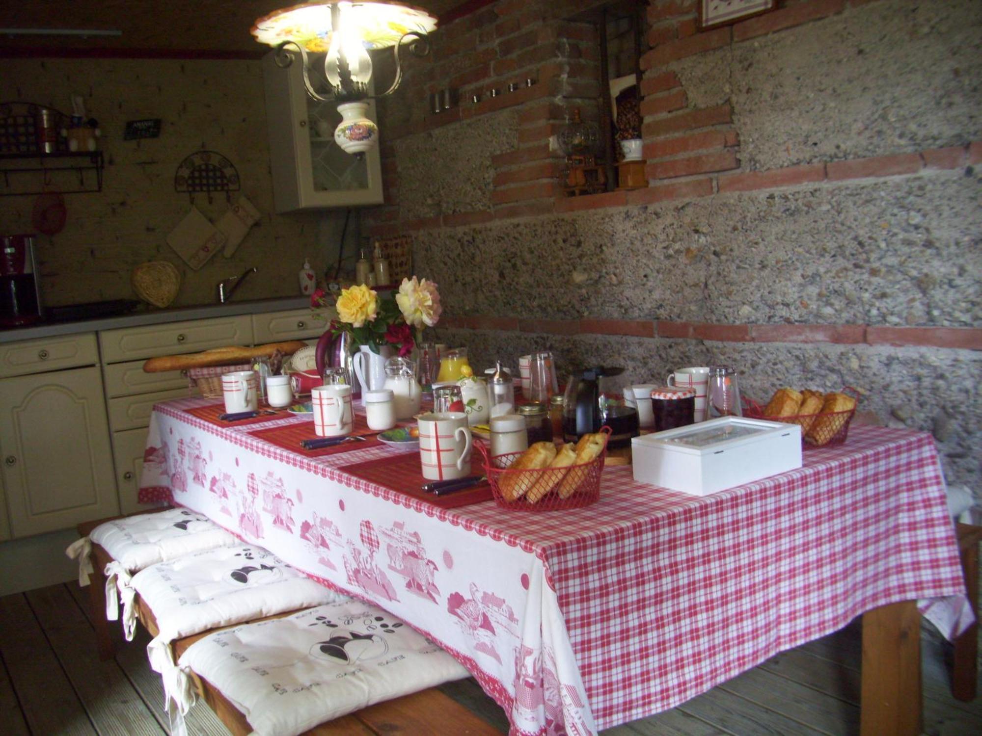 Le Clos De Saint Amour Montauban Exterior foto